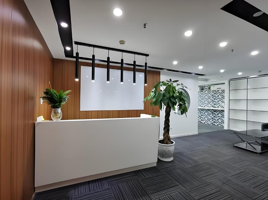 <a href=http://www.gzcolour.cn/xingyemendao/bangongshixiezilou/ target=_blank class=infotextkey>重慶辦公室裝修</a>費用明細