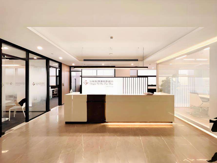 <a href=http://www.gzcolour.cn/xingyemendao/bangongshixiezilou/ target=_blank class=infotextkey>重慶辦公室裝修</a>攻略