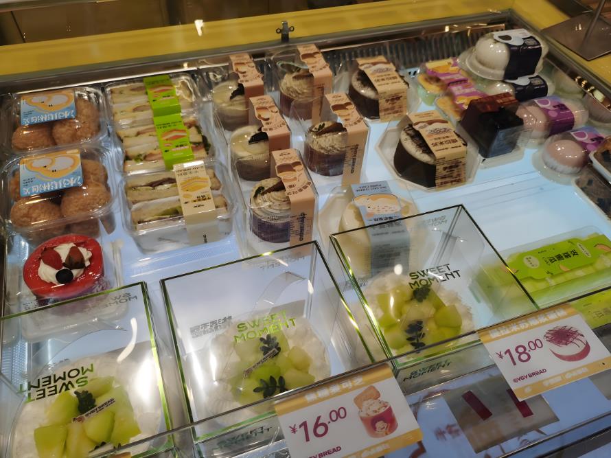 甜品店裝修心得：小預算也能出大效果！?